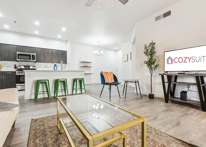 Cozysuites By The Stadium With Pool 31 Apartment Glendale