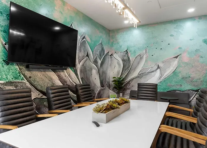 Apartment Cozysuites By The Stadium With Pool 31