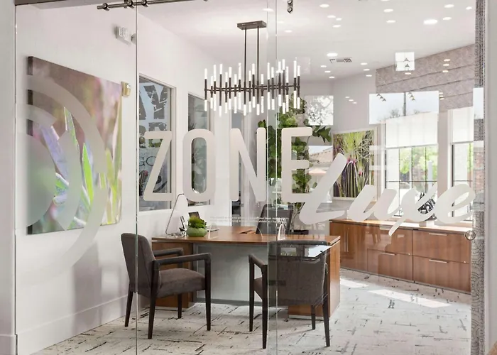 Cozysuites By The Stadium With Pool 31 Glendale